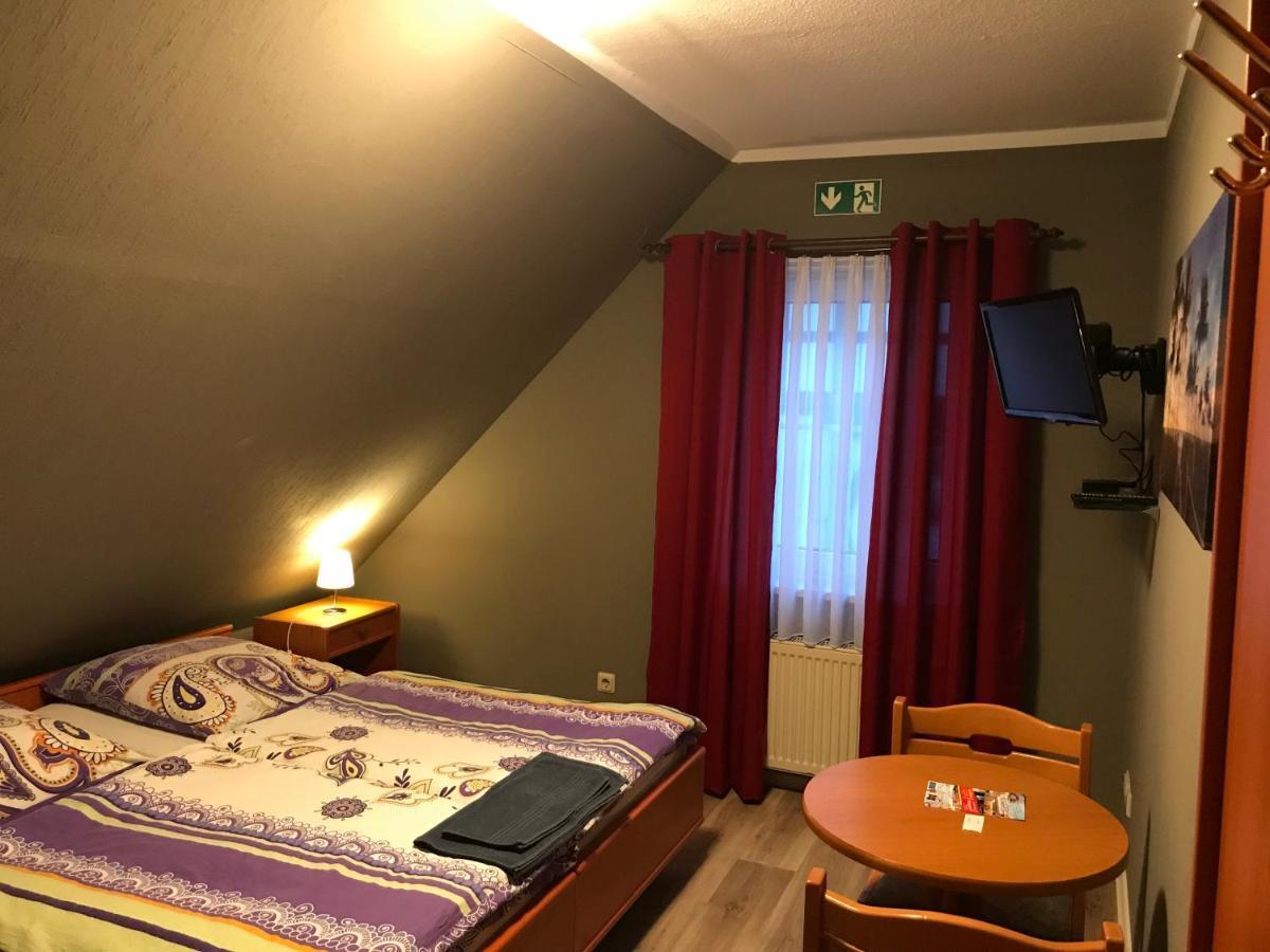 Pension Am Stadtrand Zerbst Exterior photo